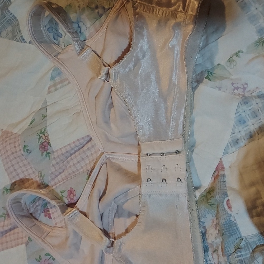 Bra - Picture 2 of 2